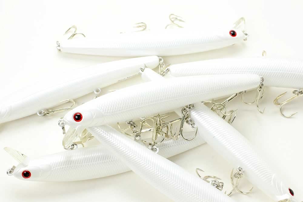 LUCKY CRAFT Flashminnow 110 (701 Pearl White), Surf Fishing Lure