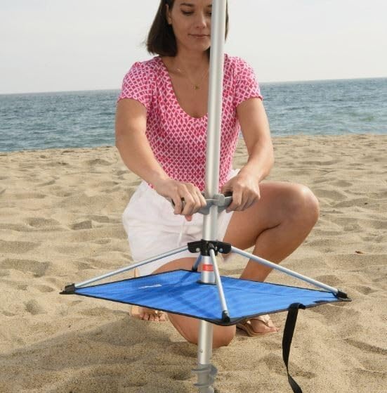 T0MMY BAHAMA 8 ft Beach Umbrella with wind vent and sand anchor