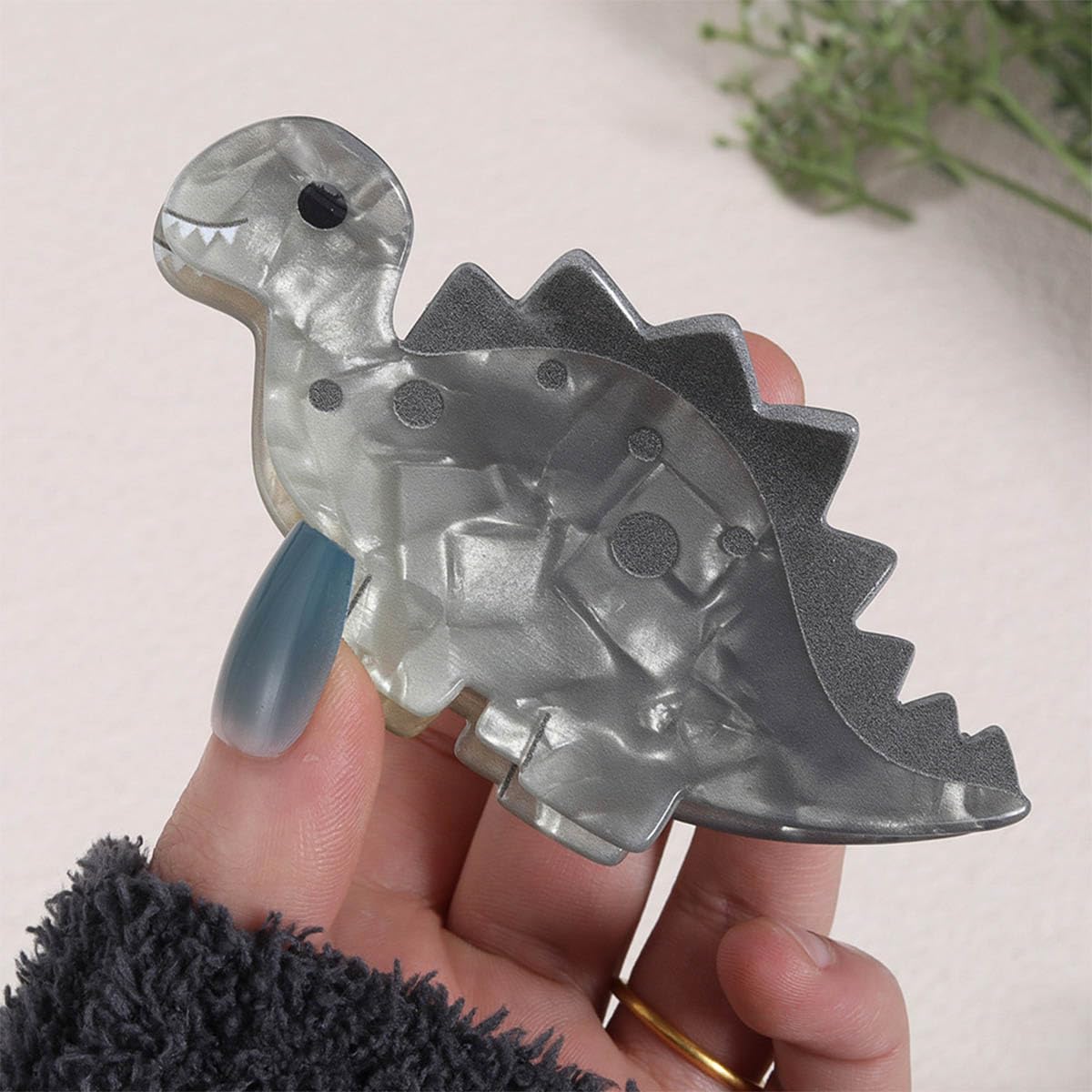QGMZTNL Gray Dinosaur Hair Clip - Ankylosaurus Hairpin - Medium Size - Fun Hair Decoration for Women