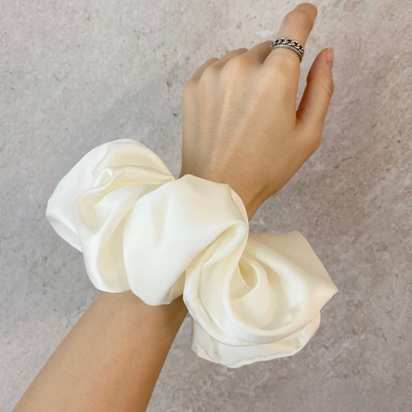 Large Satin Scrunchies Oversized Scrunchies Jumbo Scrunchies Sleeping Giant Scrunchie No Damage Big Satin Silk Scrunchies for Women(C)