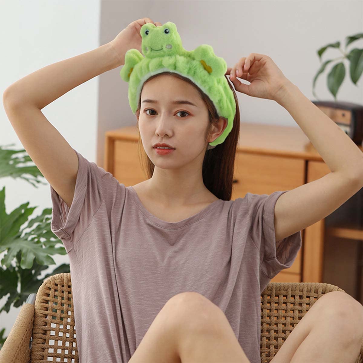 Kawaii Spa Headband for Washing Face, Cute Green Frog Headband for Make Up, Washing, Party, Soft Headband for Woman Girls