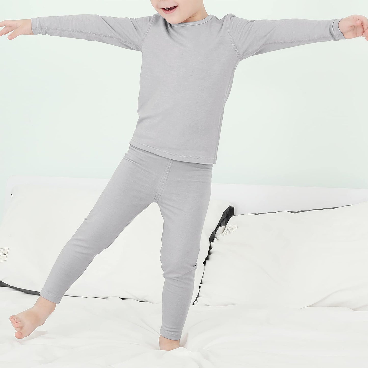 Zando Kids Thermal Underwear Soft Winter Baby Thermal Set Toddler 2 Piece Base Layer Set Ultra Kids Long Johns Girls Fleece Lined Thermals Boys Cold Weather Gear Light Grey Medium (90) /2T