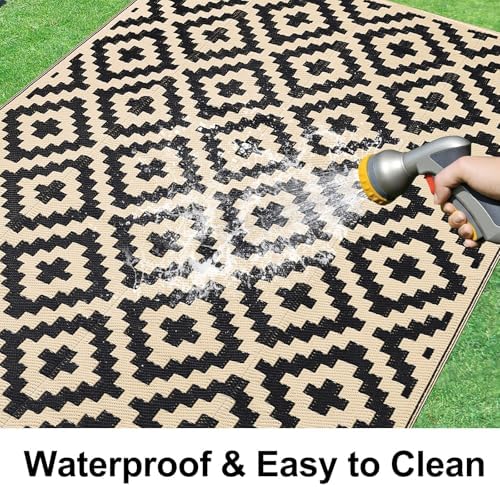 Smiry Waterproof Outdoor Rug 5x8 ft, Reversible Plastic Straw Patio Camping Rugs, Outdoor Indoor RV Mat Carpet for Patio, Outside Entry, Backyard, Deck, Bench, Picnic, Camper, Black & Beige