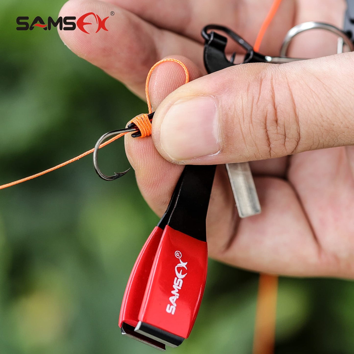 SAMSFX Fishing Knot Tying Tool, Multifunctional Fly Fshing Nippers, Quickly Tie Fishing Knots for Hooks, Lures and Flies, Fishing Clippers with Retractor (Oval Retractor, Red Knot Tool)