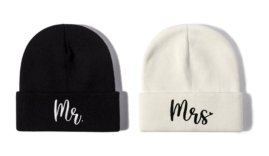 Enodtter Embroidered Mr Mrs Beanie Hats, Black White Winter Warm Knitted Knit Hat for for Couple, Newlywed Honeymoon Wedding