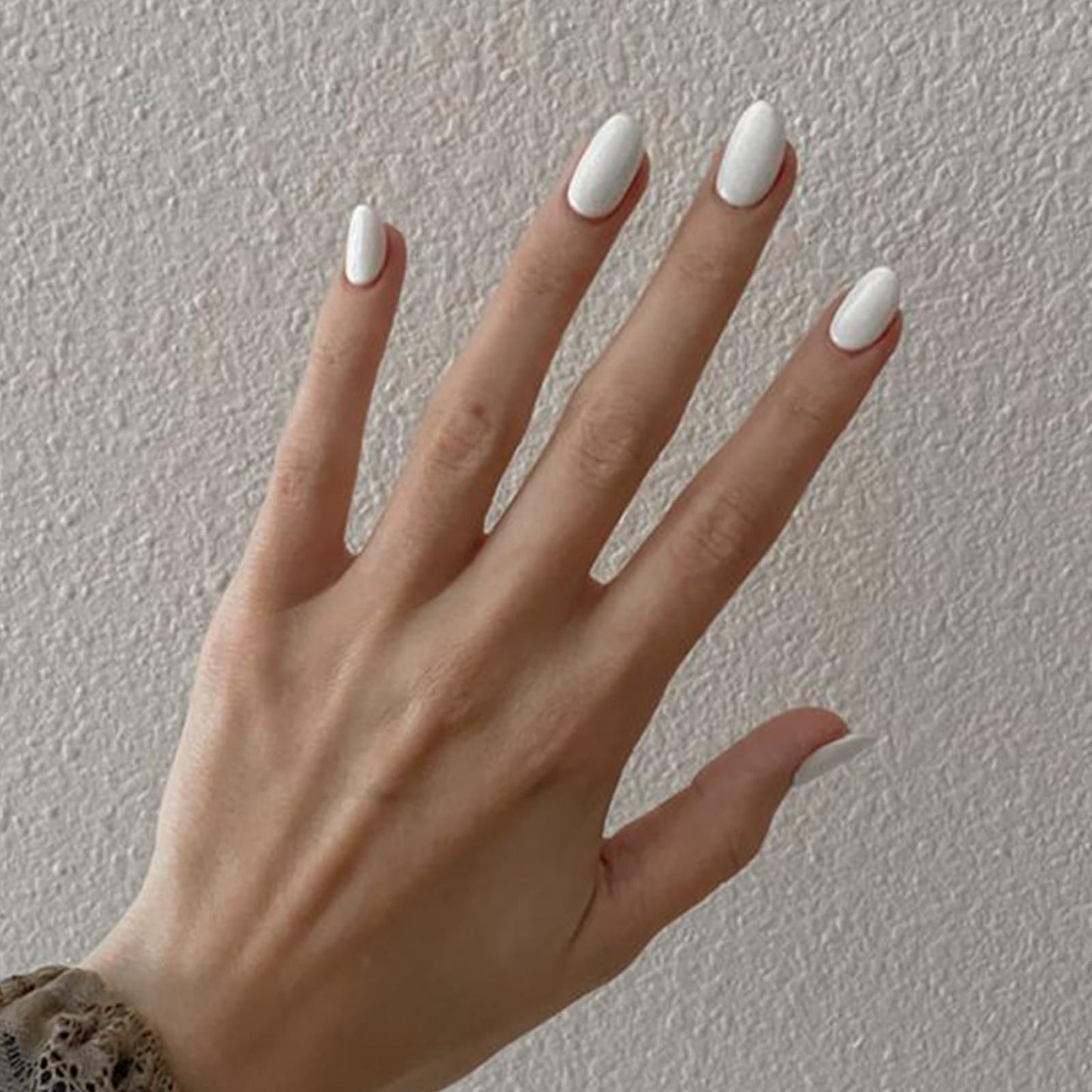 Modelones White Press on Nails Almond, Short Almond Fake Nails, Reusable Nail Kit with Nail Glue Adhesive Tabs Mini Nail File, Nails Press Ons 32Pcs 16 Sizes, Women Girl Gift