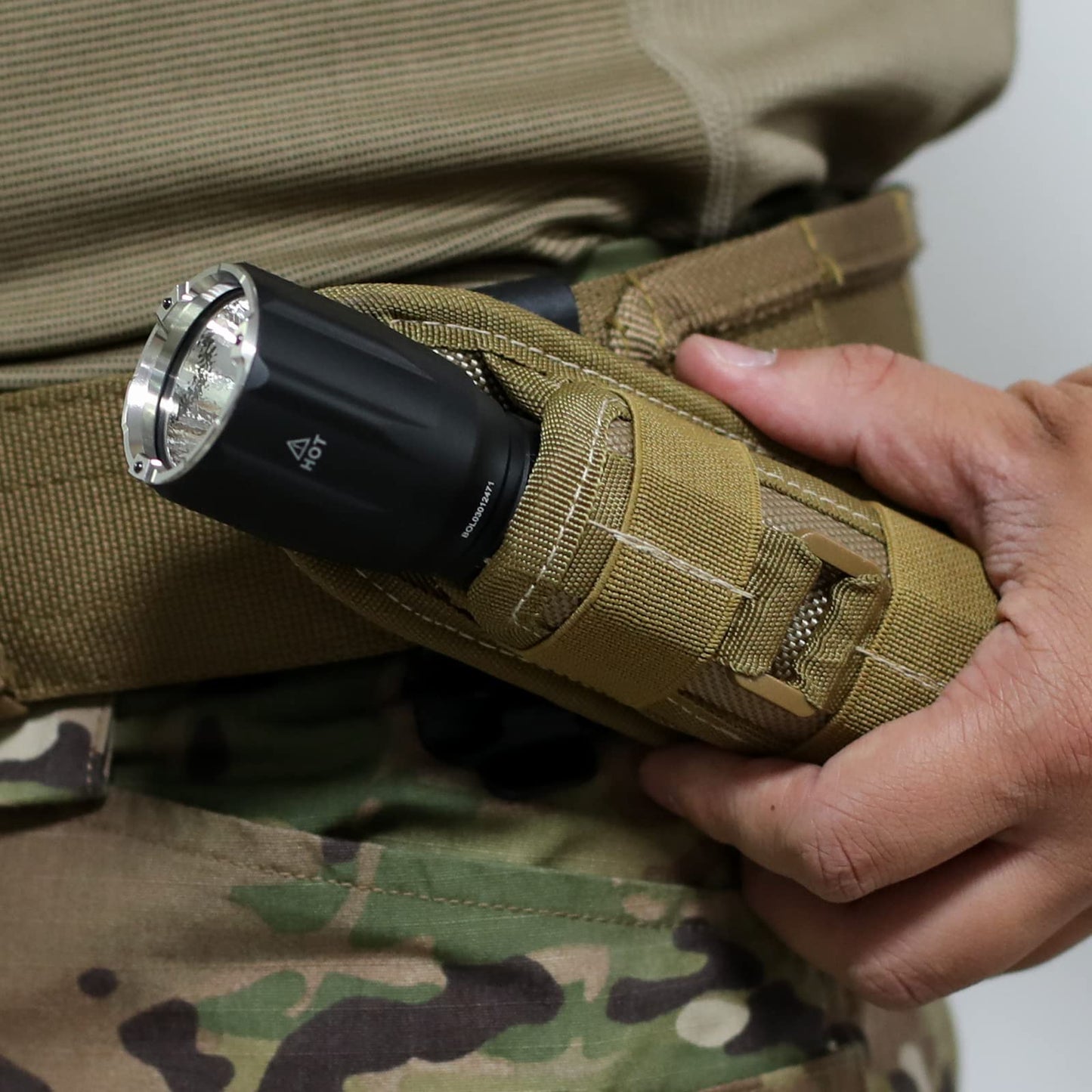 LIVANS Tactical Flashlight Pouch Holster, Rotatable Flashlight Holder Belt Clip Tactical Torch Carry Case with 360 Degree Carabiner Reel Clip Khaki