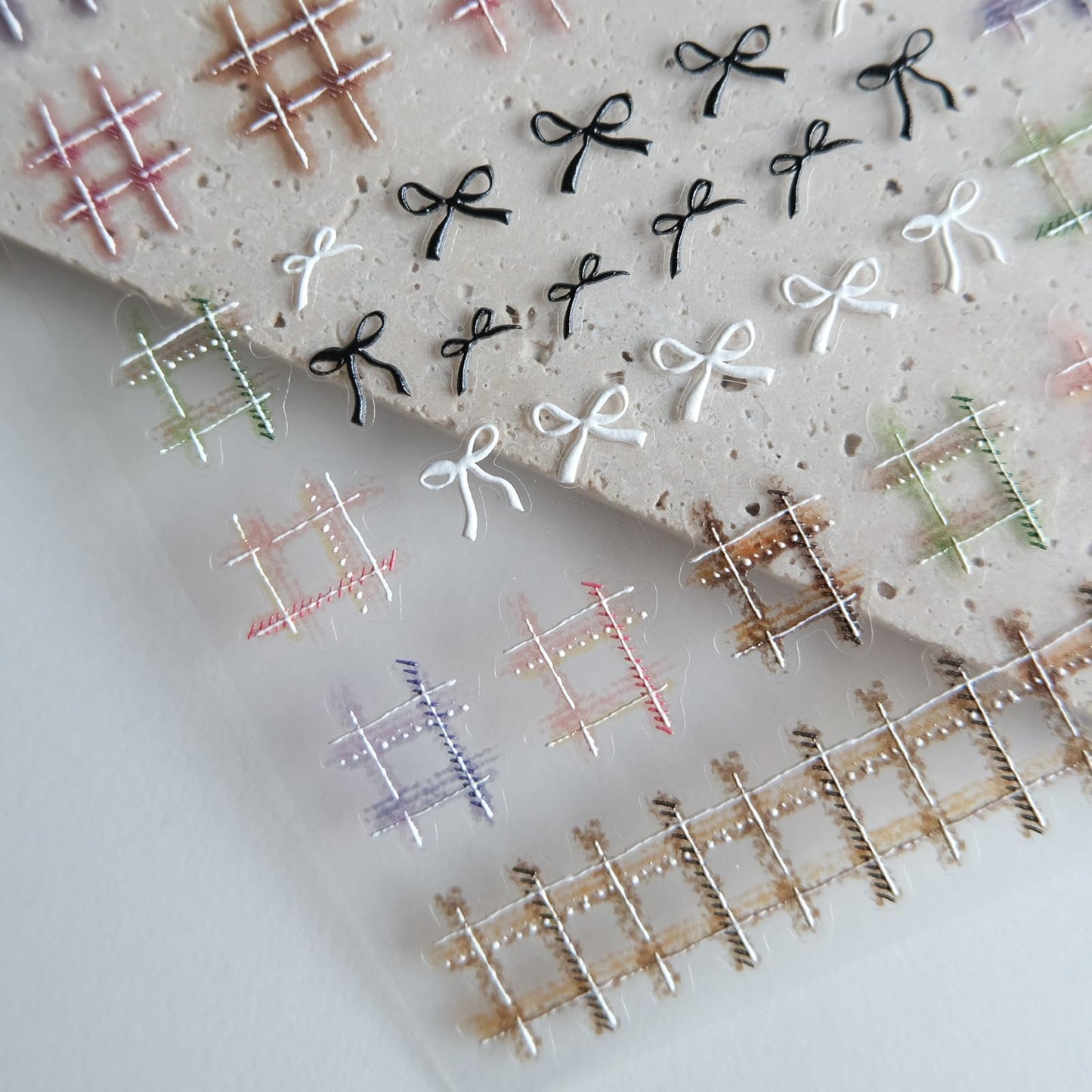 CESTSIREN Woolen Grid Bow Nail Art Stickers, Embossed Nail Decals,Elegant Cute Nail Art Design, Pearl, Self-Adhesive, Nail Accessories for Women, Nail Art Supplies