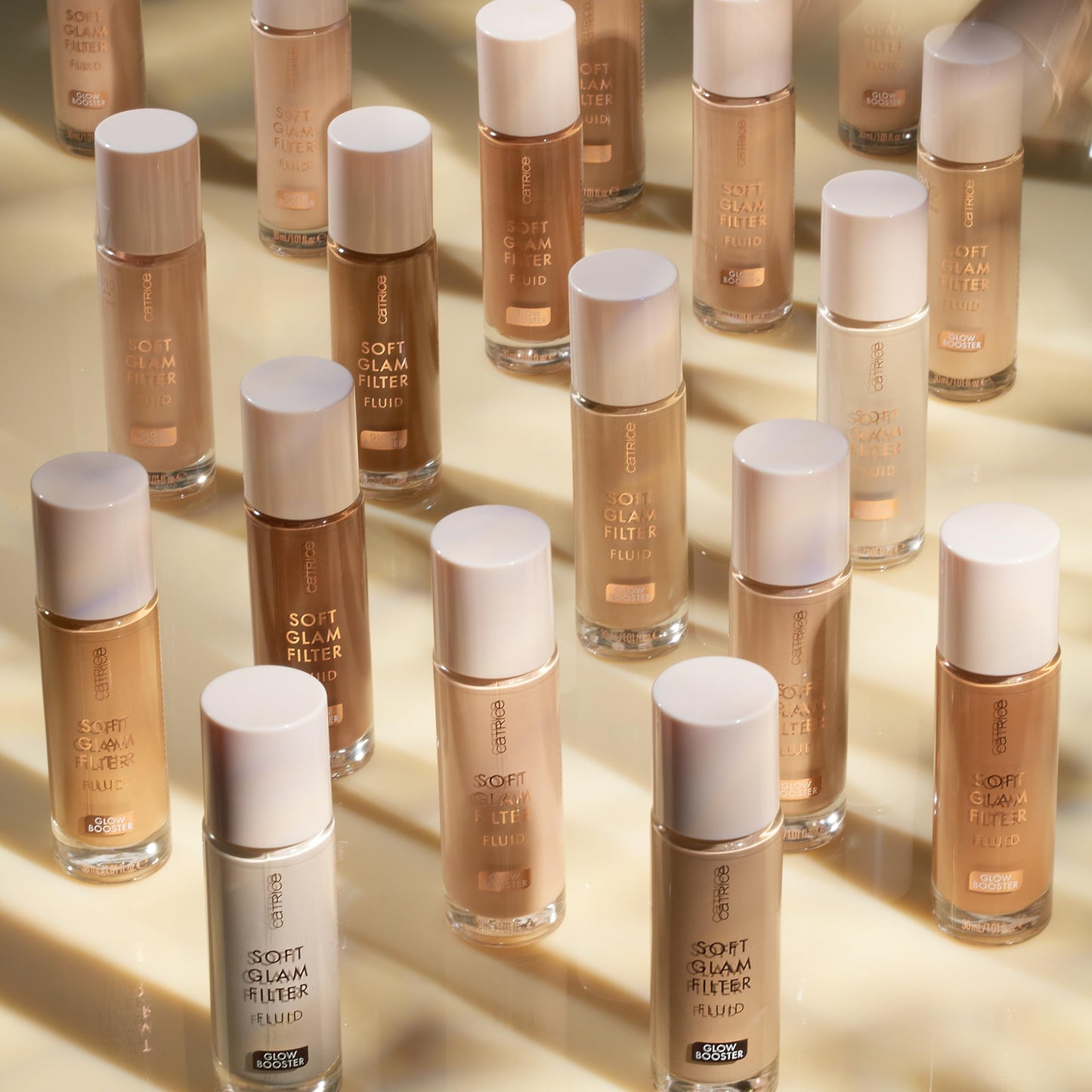 Catrice | Soft Glam Filter Fluid | Luminous Make Up Base & Highlighter for Radiant Complexion | With Vitamin E & Squalene | Vegan & Cruelty Free (15 | Light)
