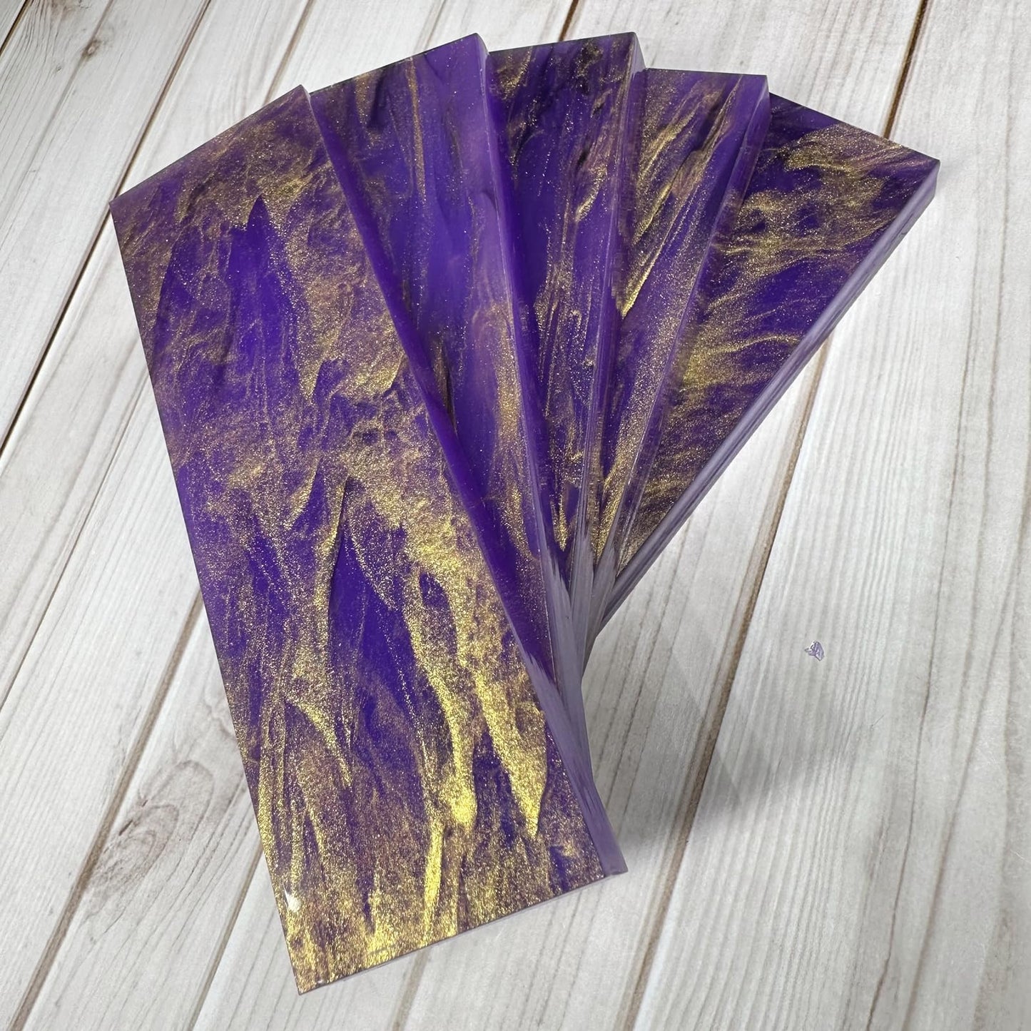 Uotowell Pre-Cut Epoxy Resin Scales Blanks for Decorative Inlays in Guitar Bodies, Necks, Engraved Knife Handle and Gun Grips - Gilded Violet