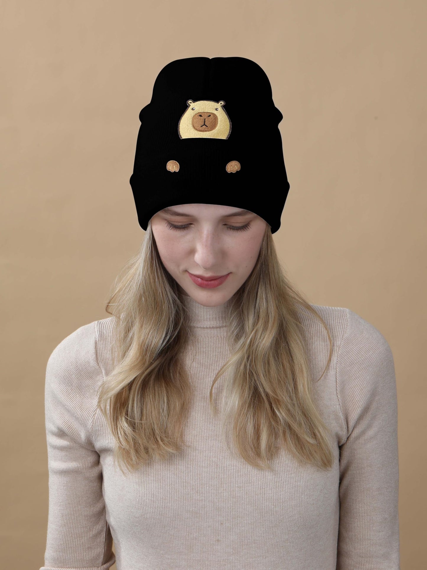 Bavace Capybara Beanie Hat Gifts for Women Men Funny Capybara Lover Christmas Birthday Decoration Animal Knit Hat Gifts for Capybara Lovers Stuff White