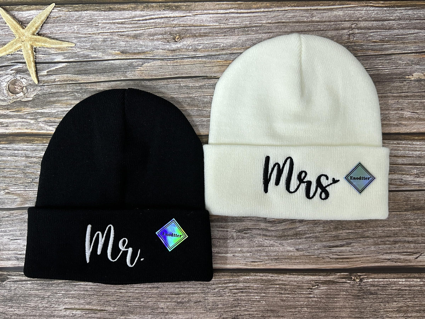 Enodtter Embroidered Mr Mrs Beanie Hats, Black White Winter Warm Knitted Knit Hat for for Couple, Newlywed Honeymoon Wedding
