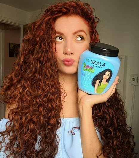 Skala Brazilian Hair Care Kit – 4 Pieces: Maracujá Shampoo & Conditioner 325ml Each + Blue Mais Cachos 35.2 oz + Maracujá 35.2 oz + Mais Crespos + Color Care Packet Packet + Free Comb (Color May Vary)