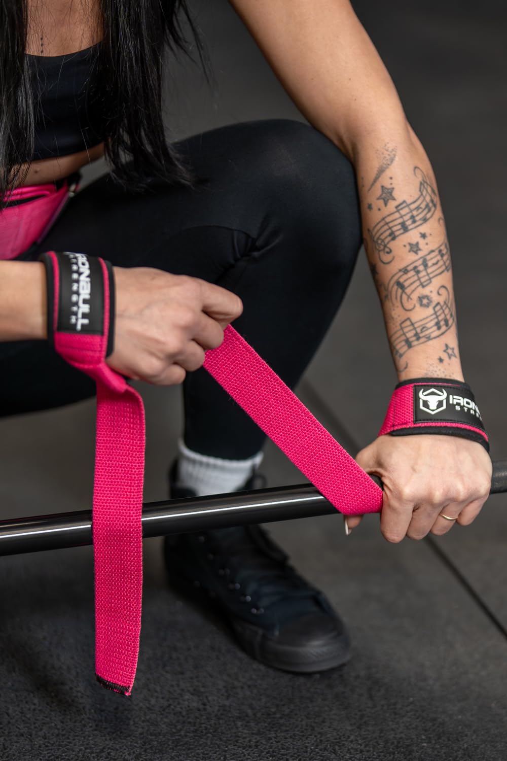 Lifting Straps (1 Pair) - Padded Wrist Support Wraps - for Powerlifting, Bodybuilding, Gym Workout, Strength Training, Deadlifts & Fitness Workout (Neon Pink)