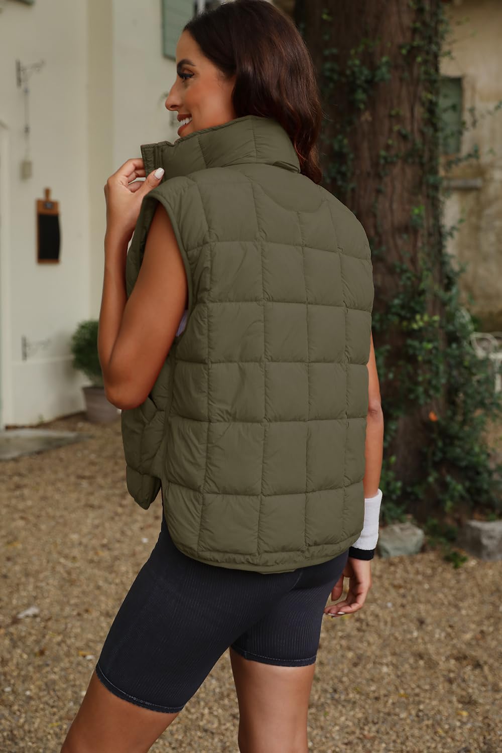 LAMISSCHE Womens Puffer Vest Winter Lightweight Quilted Jackets Sleeveless Zip Up Fall Outfits Puffy Running Coat(Army Green,XL)