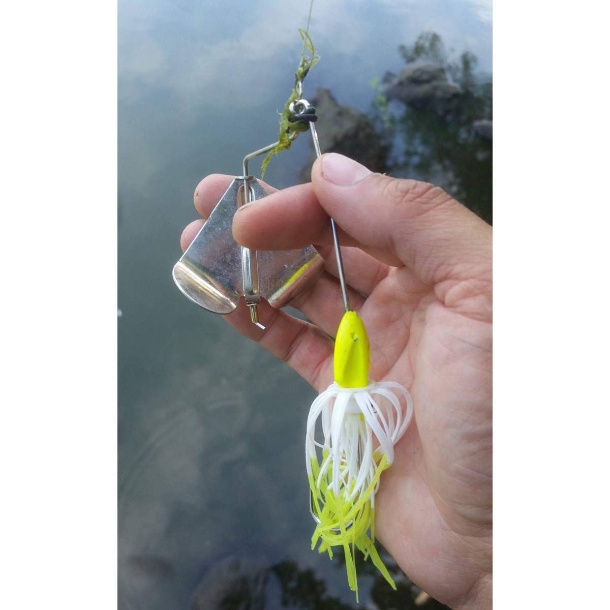 Booyah Baits Pond Magic 1/8 oz Buzzbait