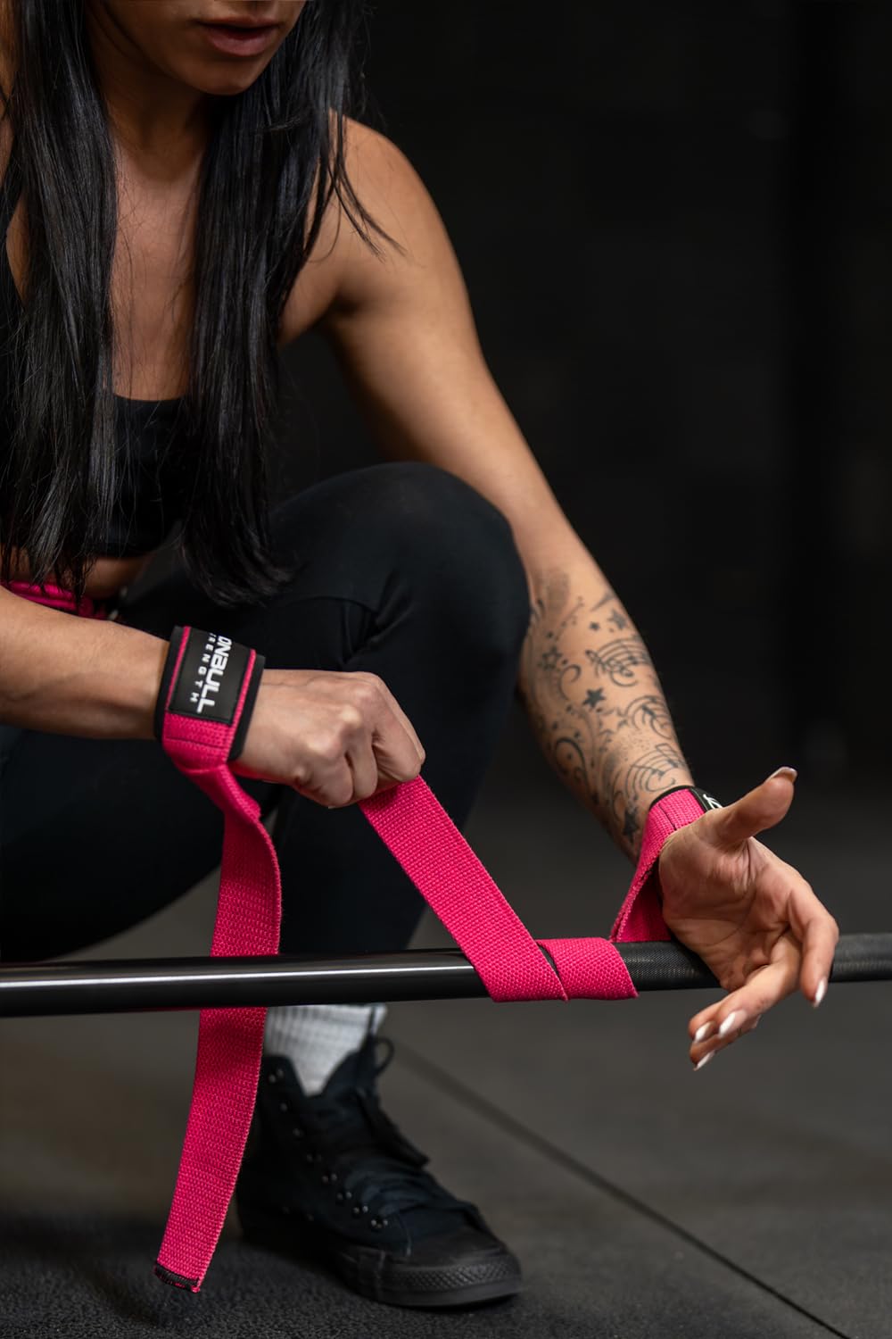 Lifting Straps (1 Pair) - Padded Wrist Support Wraps - for Powerlifting, Bodybuilding, Gym Workout, Strength Training, Deadlifts & Fitness Workout (Neon Pink)