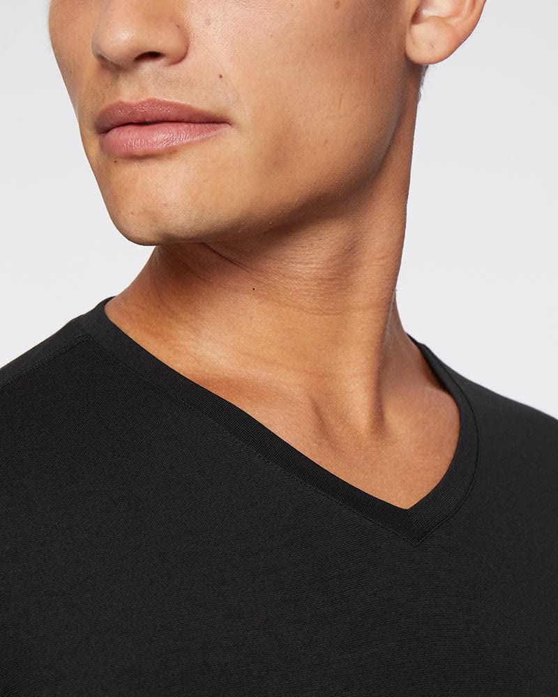 32 Degrees Men's Lightweight Baselayer V-Neck Top | Long Sleeve | Form Fitting | 4-Way Stretch | Thermal, Black, Small