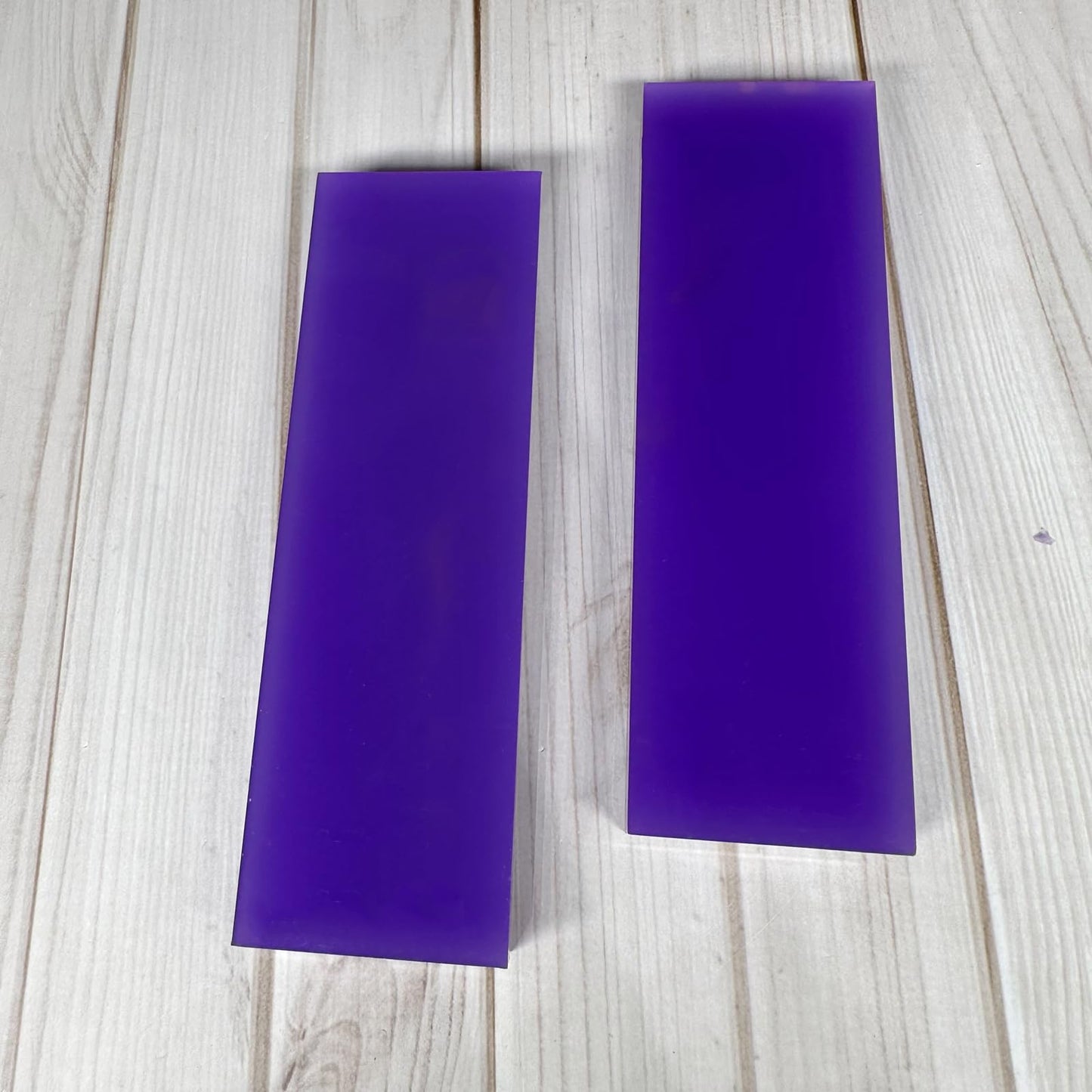 Uotowell Pre-Cut Epoxy Resin Scales Blanks for Decorative Inlays in Guitar Bodies, Necks, Engraved Knife Handle and Gun Grips - Gilded Violet