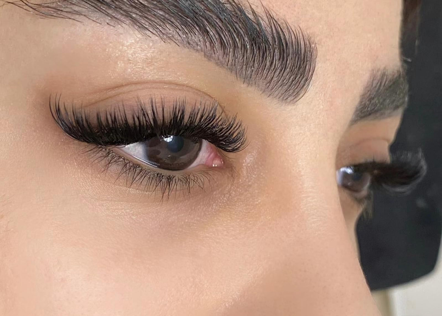 Fluffy Lash Clusters Kit 60D DIY Lash Extension Kit With 10-18MM Wispy Individual Lashes Cluster Lash Bond and Seal Remover Tweezers for Eyelash Extension at Home(KIT-60D-280Pcs)