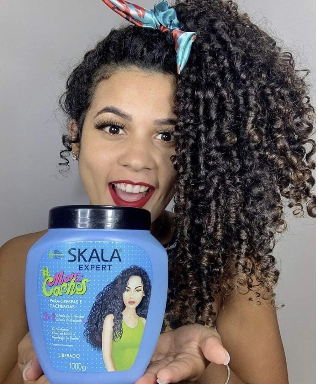 Skala Expert Mais Cachos Curl Cream 1000g + Shampoo & Conditioner 325ml Kit with Free Comb & Protein Treatment | Brazilian Viral Curly Hair Care for, Frizz-Free Curls + Color Care Packet Packet