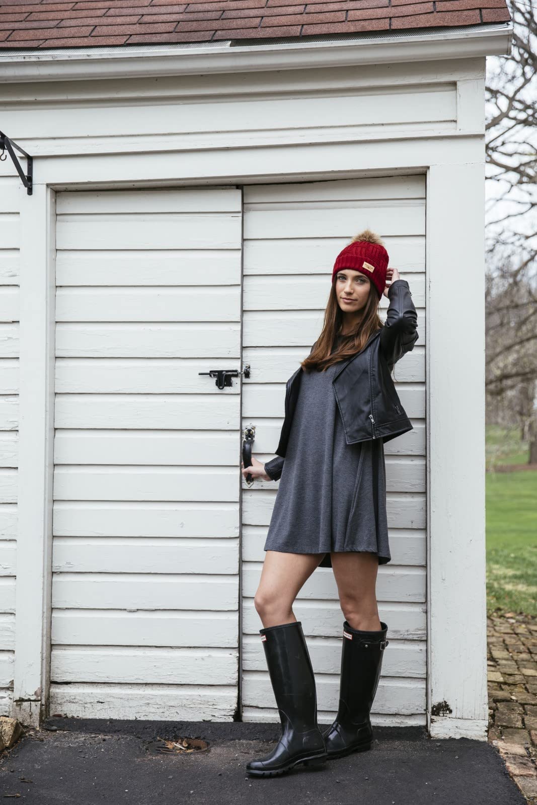 Britt's Knits Women's Plush-Lined Knit Hat with Pom, Charcoal, One Size