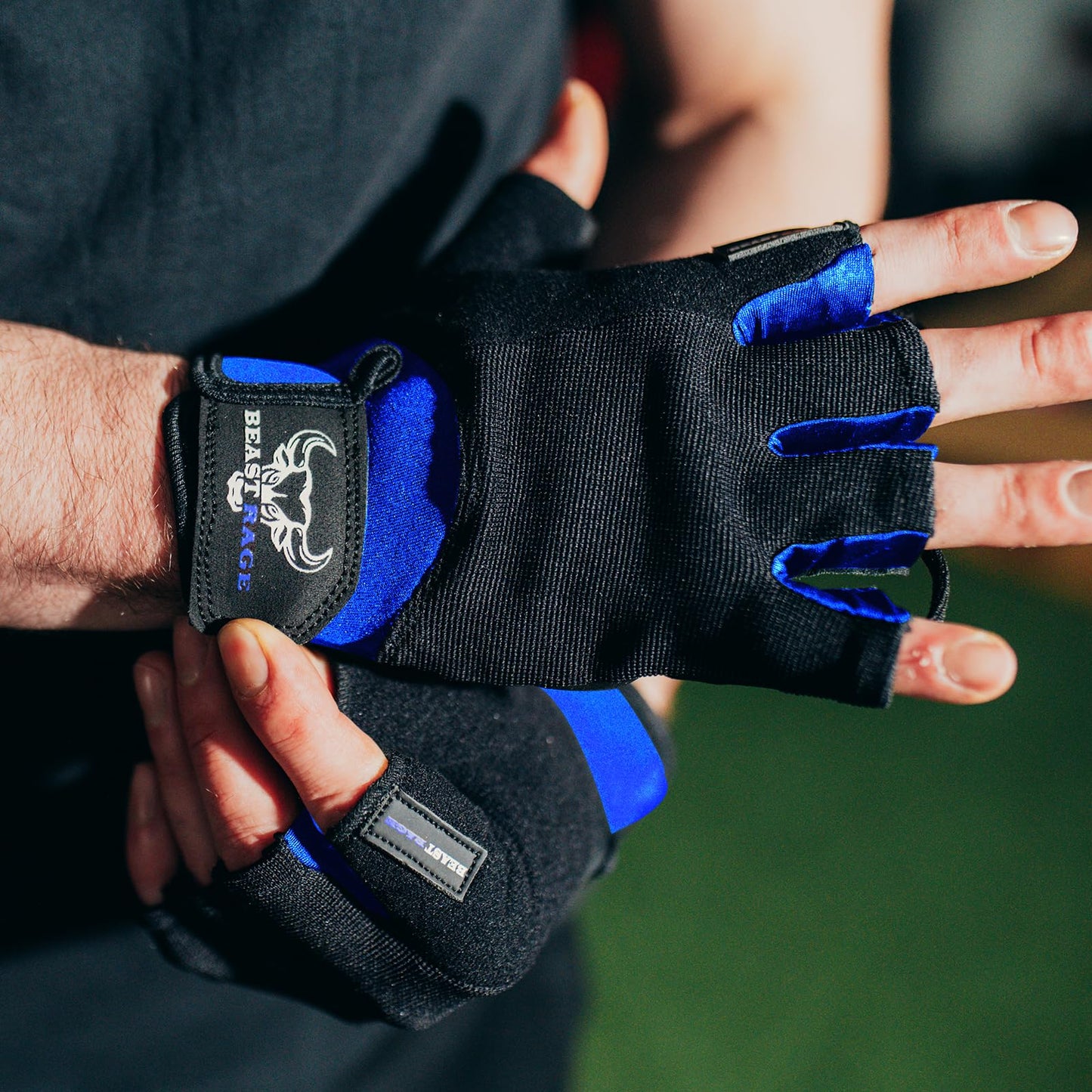BEAST RAGE Workout Gloves for Men, Durable Palm Grip Gym Gloves Women Half Finger Elasticated Training Weight Lifting Strength Bodybuilding Anti Slip Cycling Gloves Exercise (Blue, S)