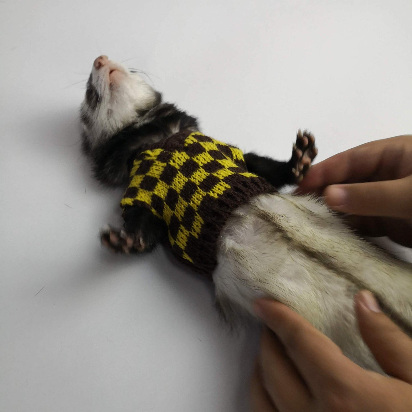 Ferret Clothes Small Animal Sweater Warm Winter Knitted Sweatershirt Ferret Apparel Halloween Party Cosplay Photo Shoot for Ferret Bunny Guinea Pig Squirrel (2 Pcs (White Stripes+Yellow Grid))
