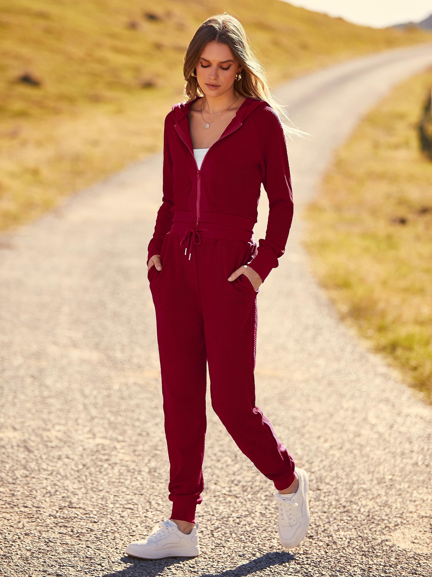 MASCOMODA Jogger Sets for Women 2 Piece Lounge Set 2024 Fall Winter Matching Set Long Sleeve Hooded Zip Tops and Long Pants(Wine Red,Small)