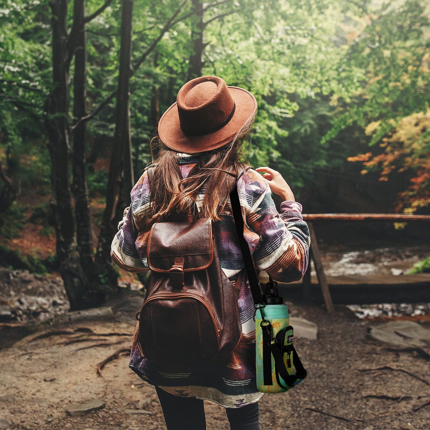 NATURE PIONEOR Water Bottle Carrier Holder Sleeve with Adjustable Strap25 32 40 oz, Insulated Water Bottle Holder Sling Bag