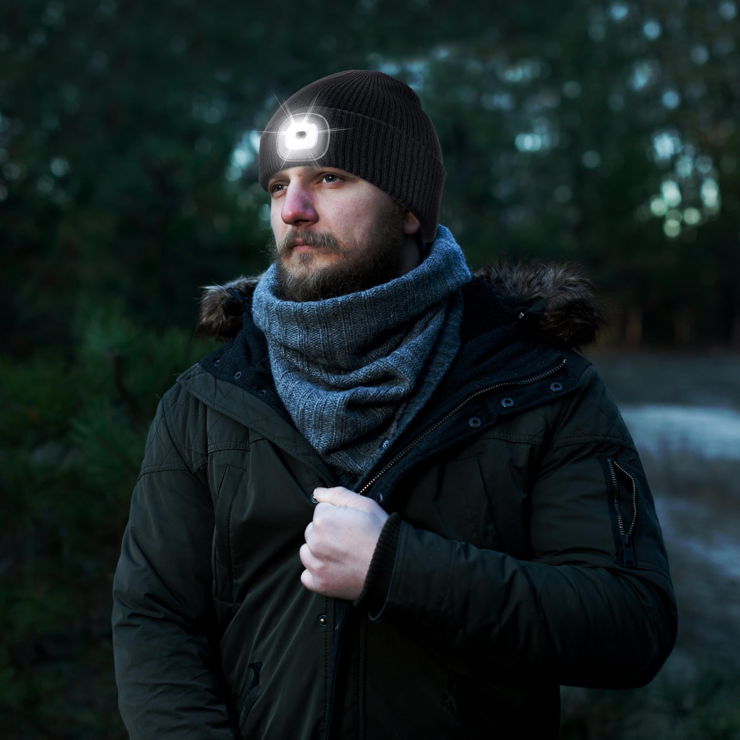 Etsfmoa Unisex Hat with Light,Winter Knitted Lighted Beanie for Men and Women,Rechargeable LED Cap