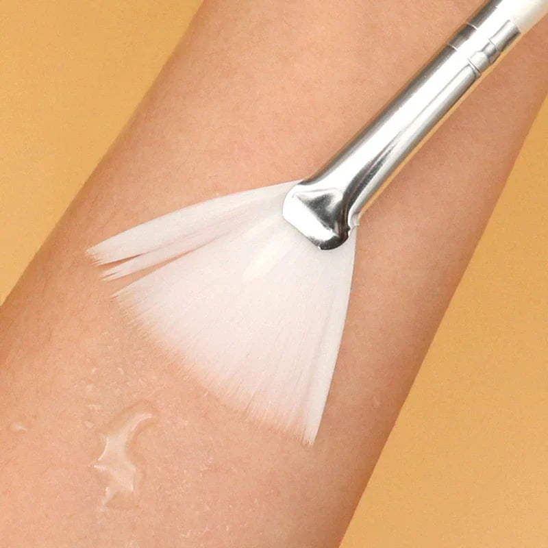Fan Shape Foundation Makeup Brushes